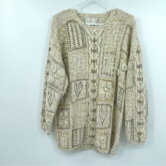 Hand-Knitted Sweater – Crewneck with Decorative Buttons – Size Medium - Picture 1 of 9